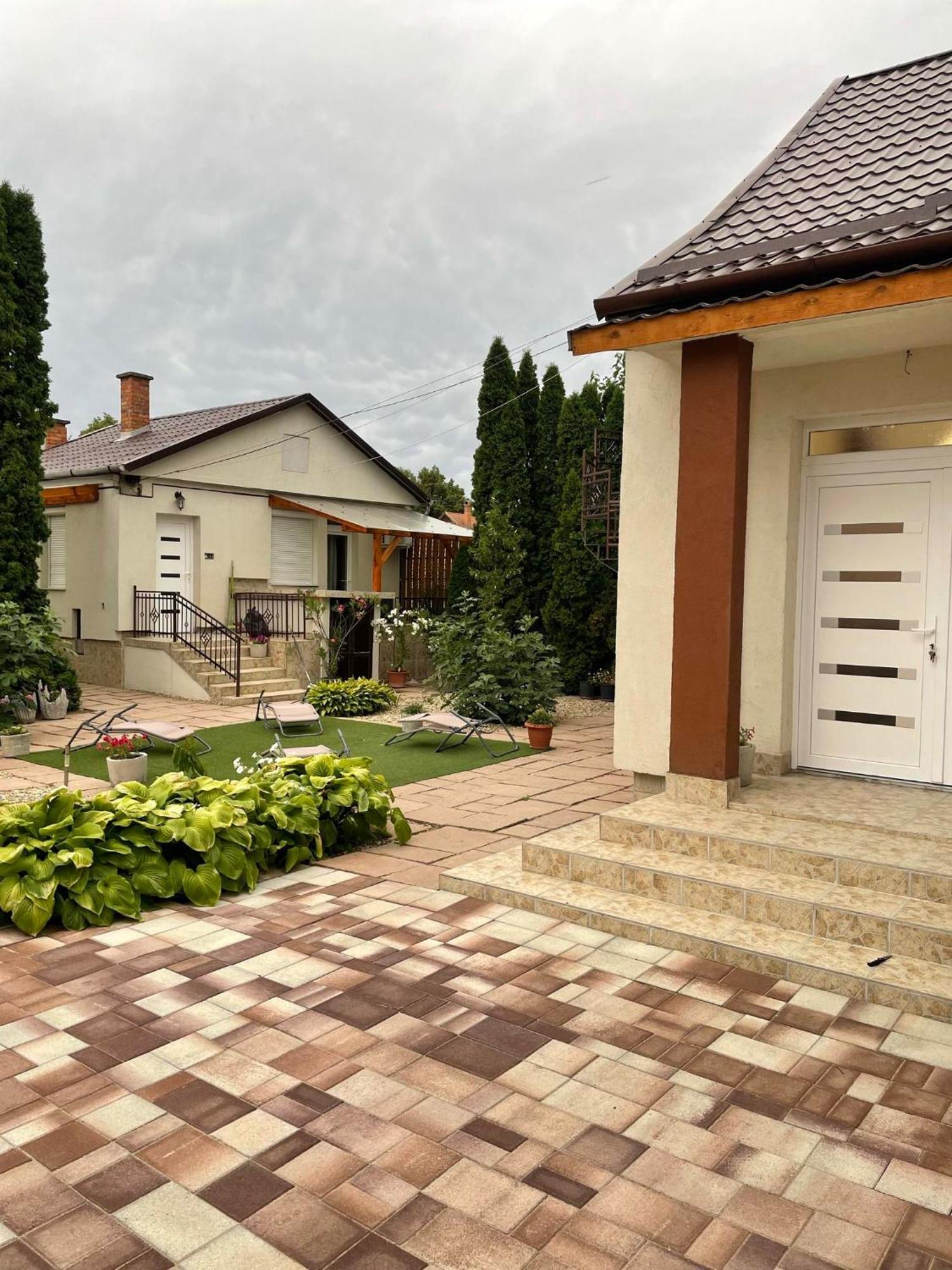 Adam Apartman Hajdúszoboszló 외부 사진