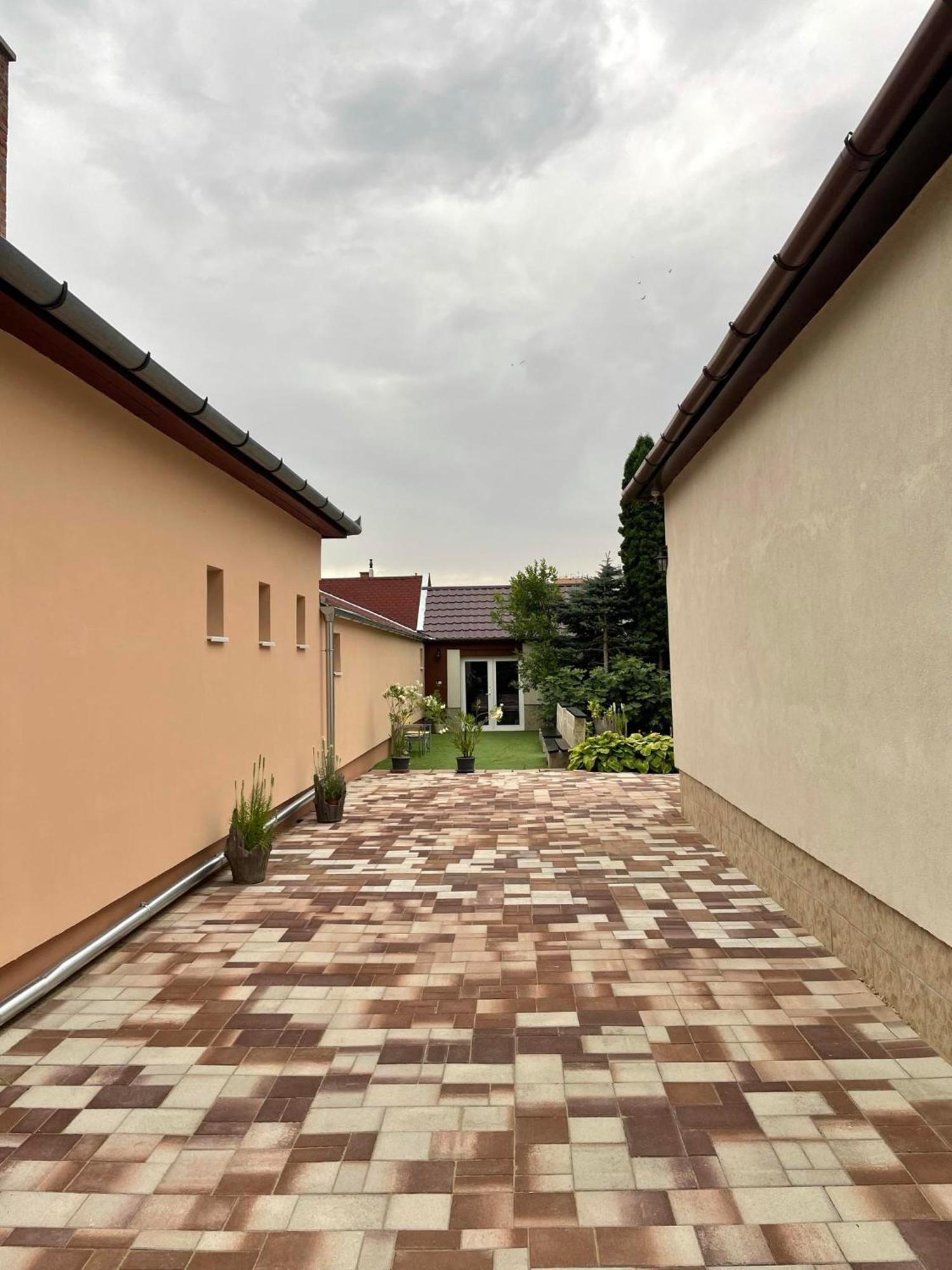 Adam Apartman Hajdúszoboszló 외부 사진
